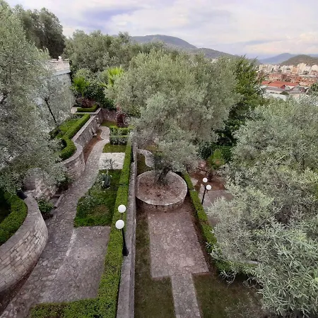 מלון Le Olive 3*